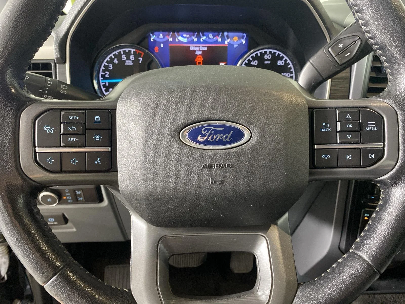 Used 2021 Antimatter Blue Ford XLT image 17