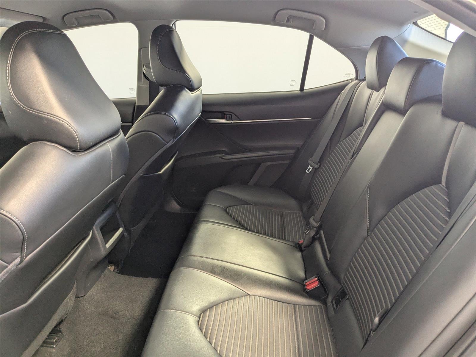 2022 Toyota Camry SE - Photo 25