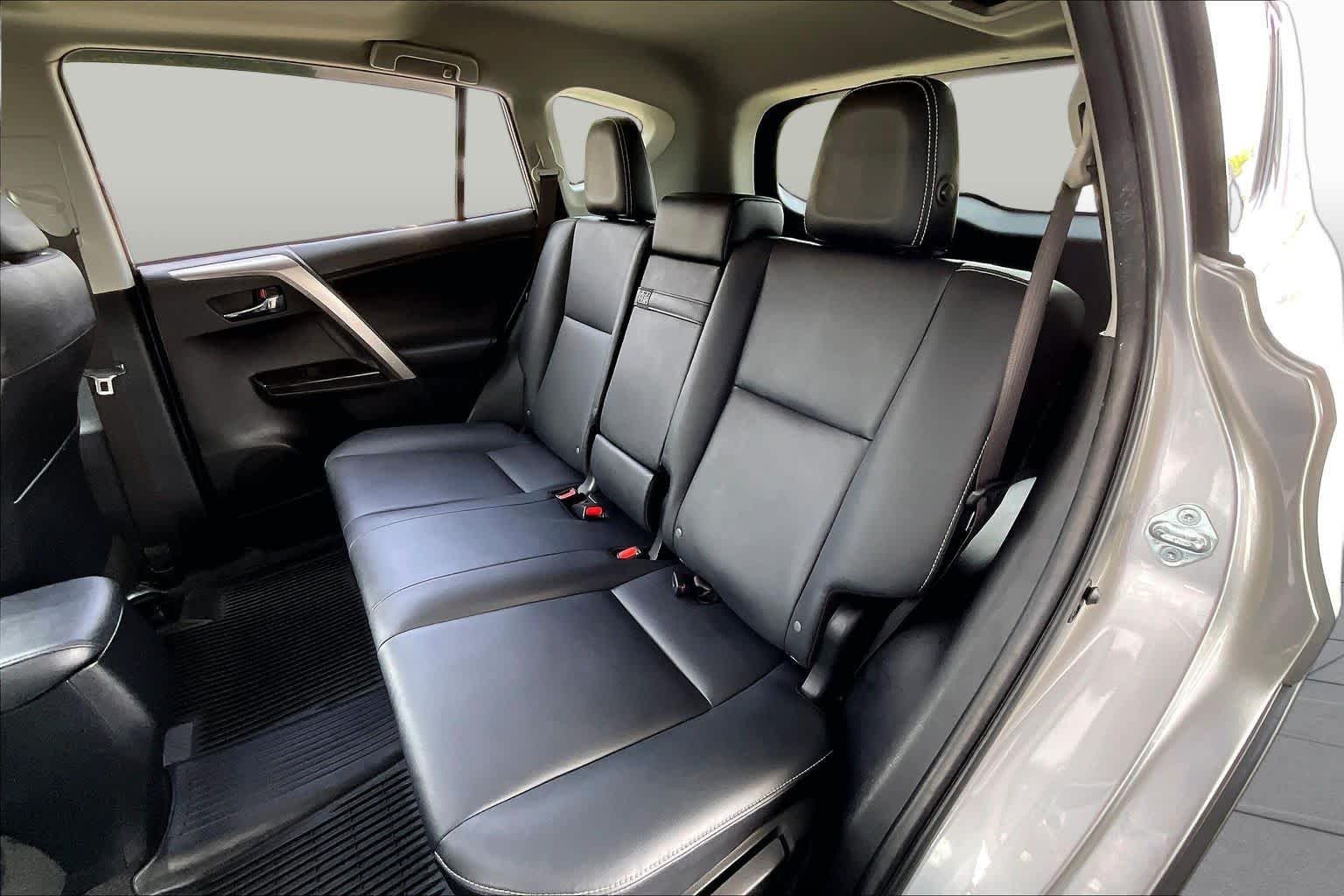 Used 2017 Silver Sky Metallic Toyota Limited image 21