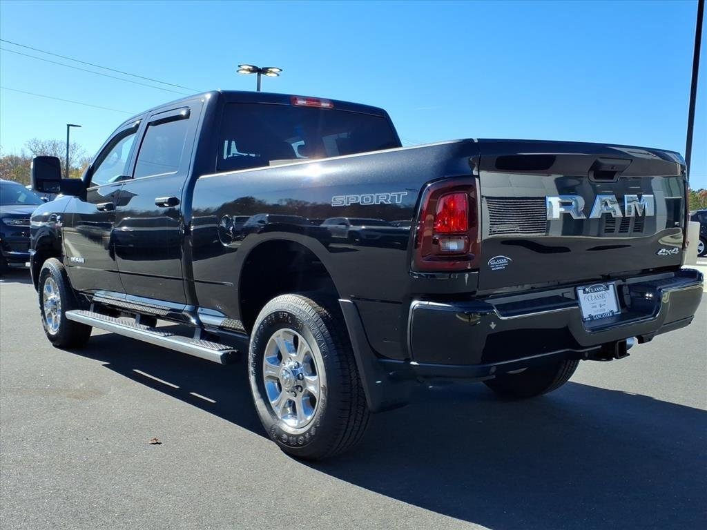 Used 2025 Diamond Black Crystal Pearlcoat Ram Big Horn image 23