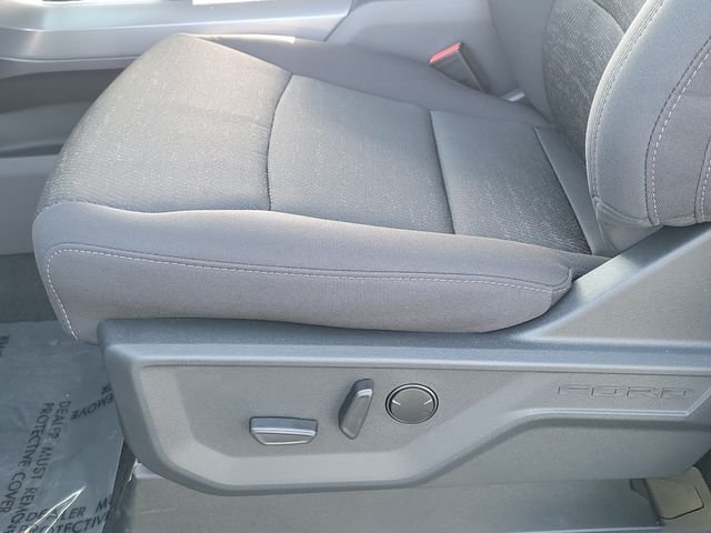 New 2026 Agate Black Metallic Ford XLT image 16