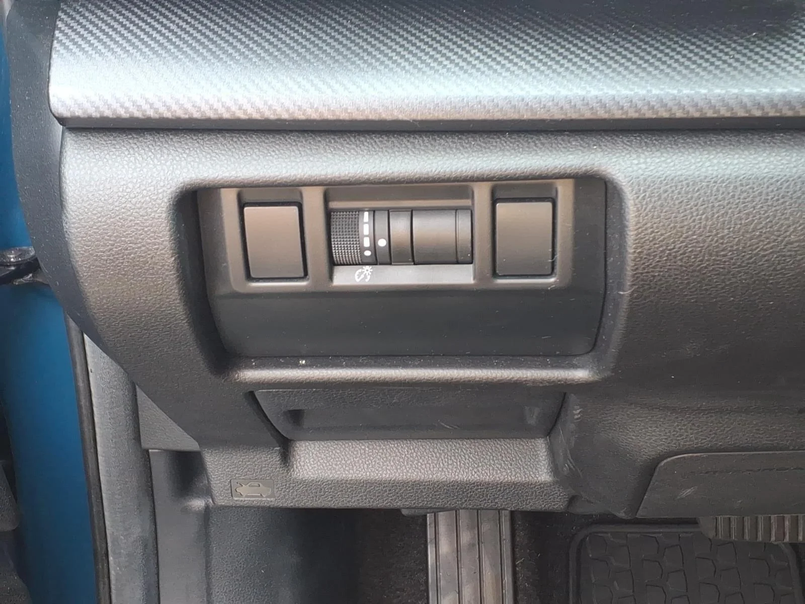 Used 2024 Geyser Blue Pearl Subaru Wilderness image 19