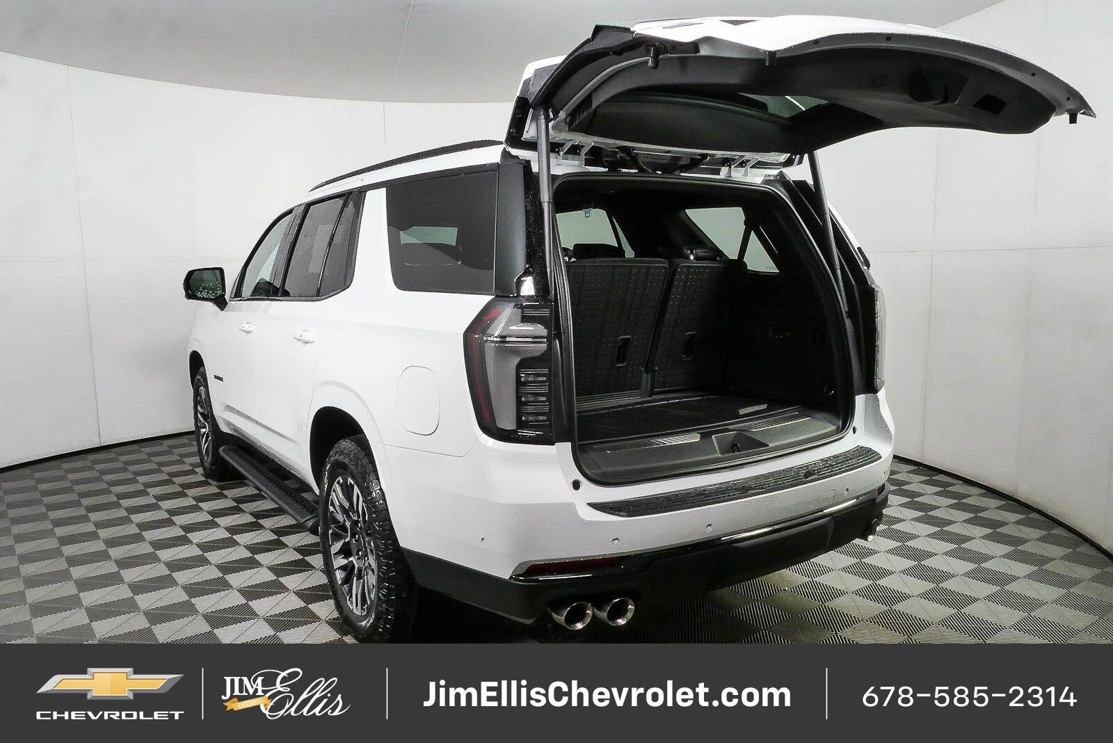 New 2026 Summit White Chevrolet Z71 image 36