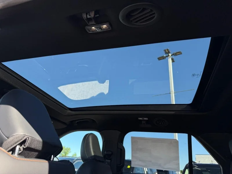 New 2026 Star White Metallic Tri-Coat Ford Tremor 4WD image 7