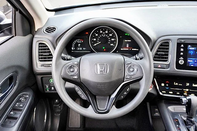 Used 2022 Silver Honda EX image 19