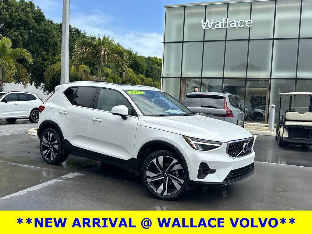 2023 Volvo XC40 Plus