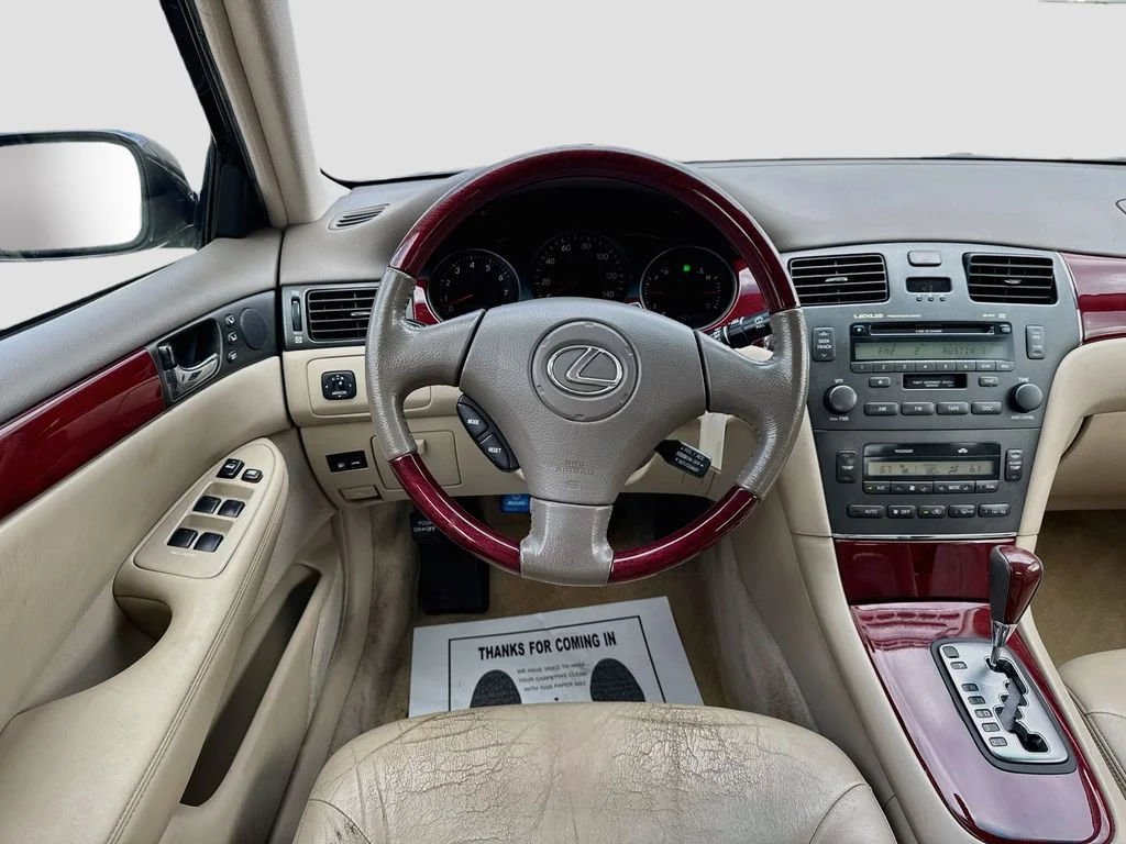 Used 2003 Blue Lexus 300 image 25