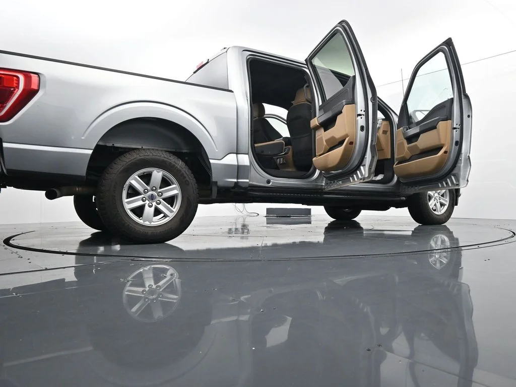 Used 2022 Silver Ford XLT image 37