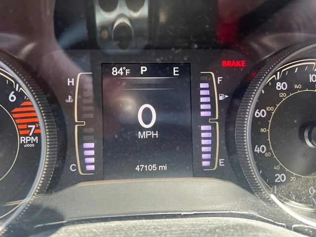 Used 2018 Gray Jeep Latitude image 4