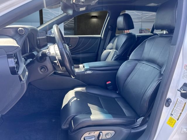 Used 2023 White Lexus 500 Base image 19