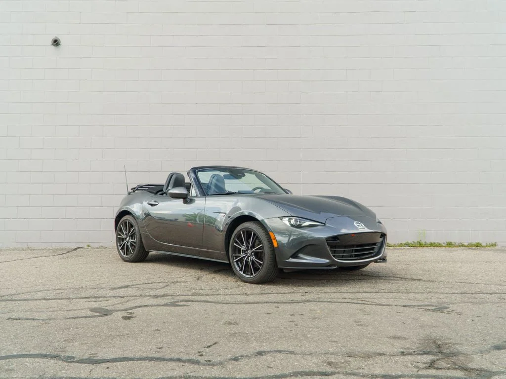 Used 2024 Gray Mazda Grand Touring image 9