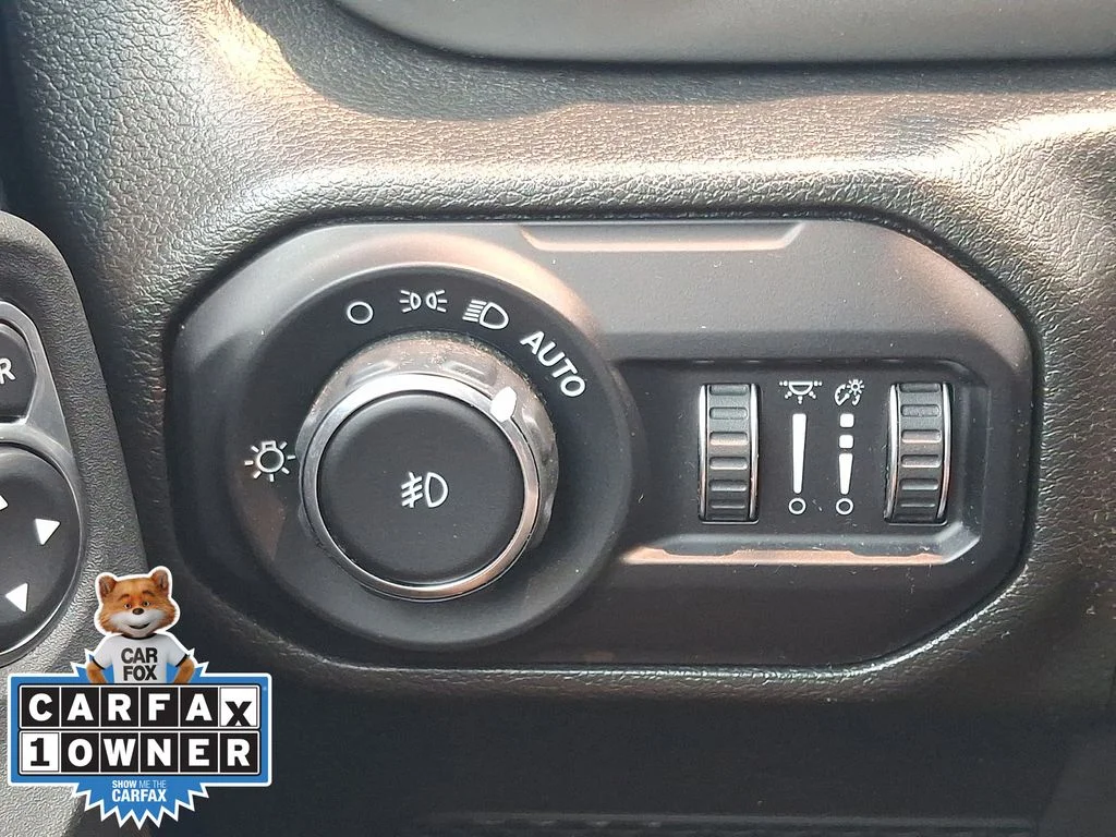 Certified Used 2022 Blue Jeep Unlimited High Tide image 25