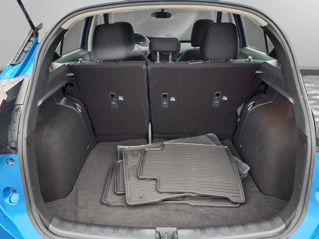 Used 2025 Blue Nissan S image 23
