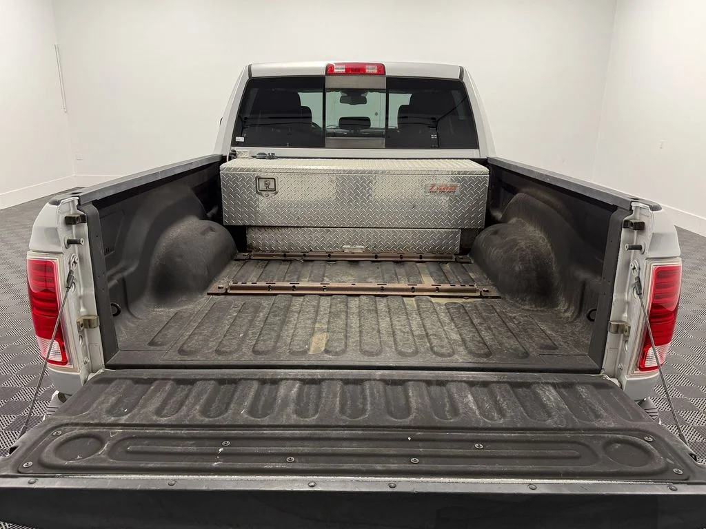Used 2014 Sil/Silver Ram Laramie image 25