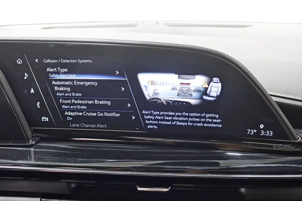 Used 2024 White Cadillac V-Series image 28