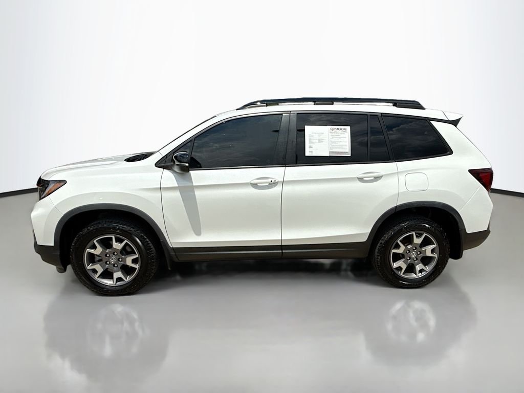 Used 2022 Platinum White Pearl Honda TrailSport image 4