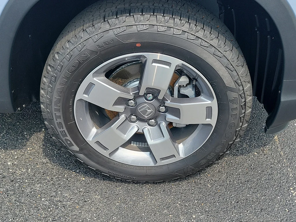 Certified Used 2026 Sonic Gray Pearl Honda RTL image 6