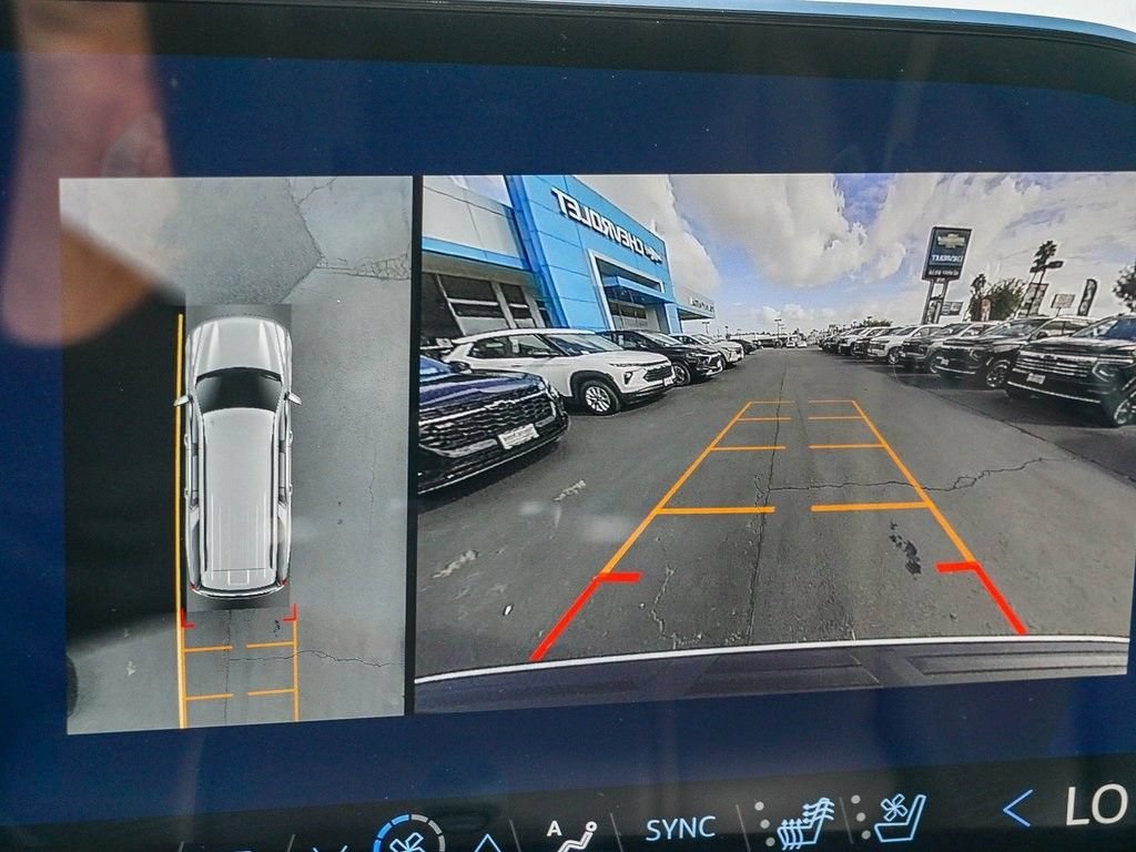 2026 Chevrolet Suburban Premier - Photo 23