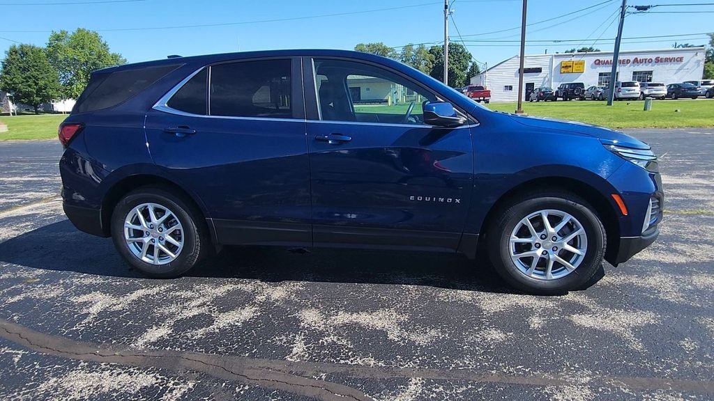 Used 2022 Blue Chevrolet LT image 9