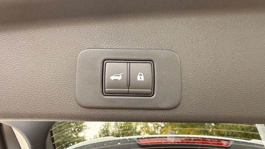 New 2026 Everest White Pearl Tricoat Nissan Platinum image 28