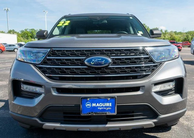 Used 2022 Gray Ford XLT image 3