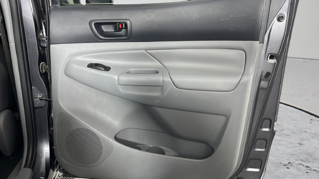 Used 2015 Gray Toyota Base image 17