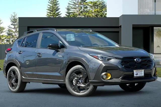 New 2026 MAGNETITE GRAY PEARL Subaru Sport Hybrid image 2