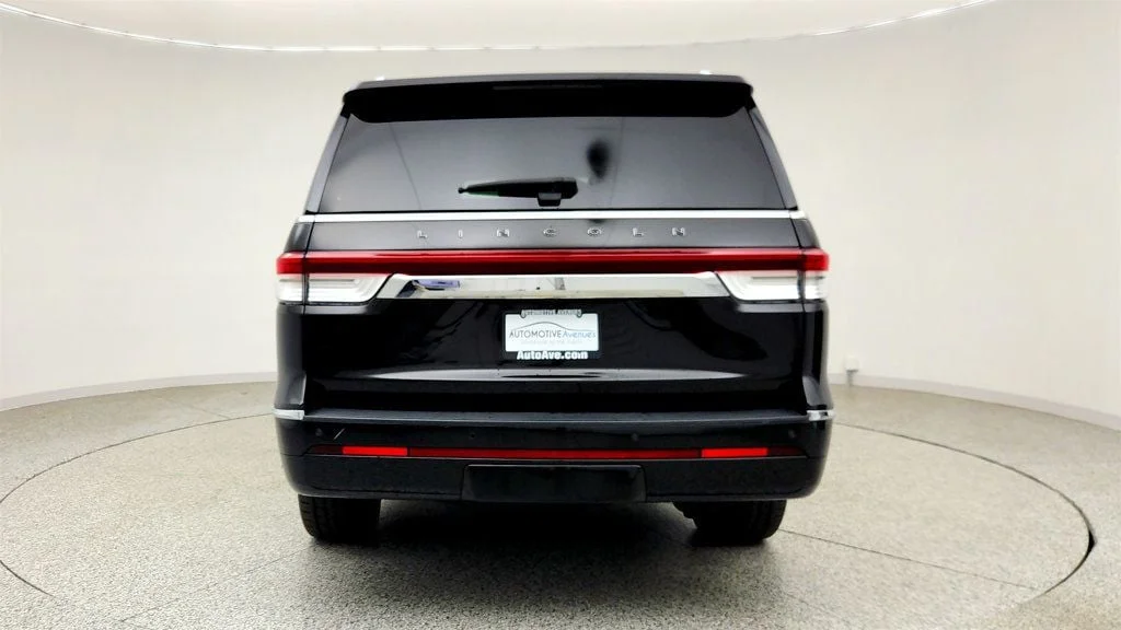 Used 2022 Infinite Black Metallic Clearcoat Lincoln Black Label 4x4 image 6