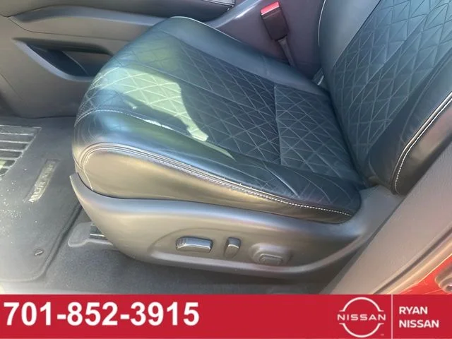 Certified Used 2019 Cayenne Red Pearl Nissan Platinum image 16