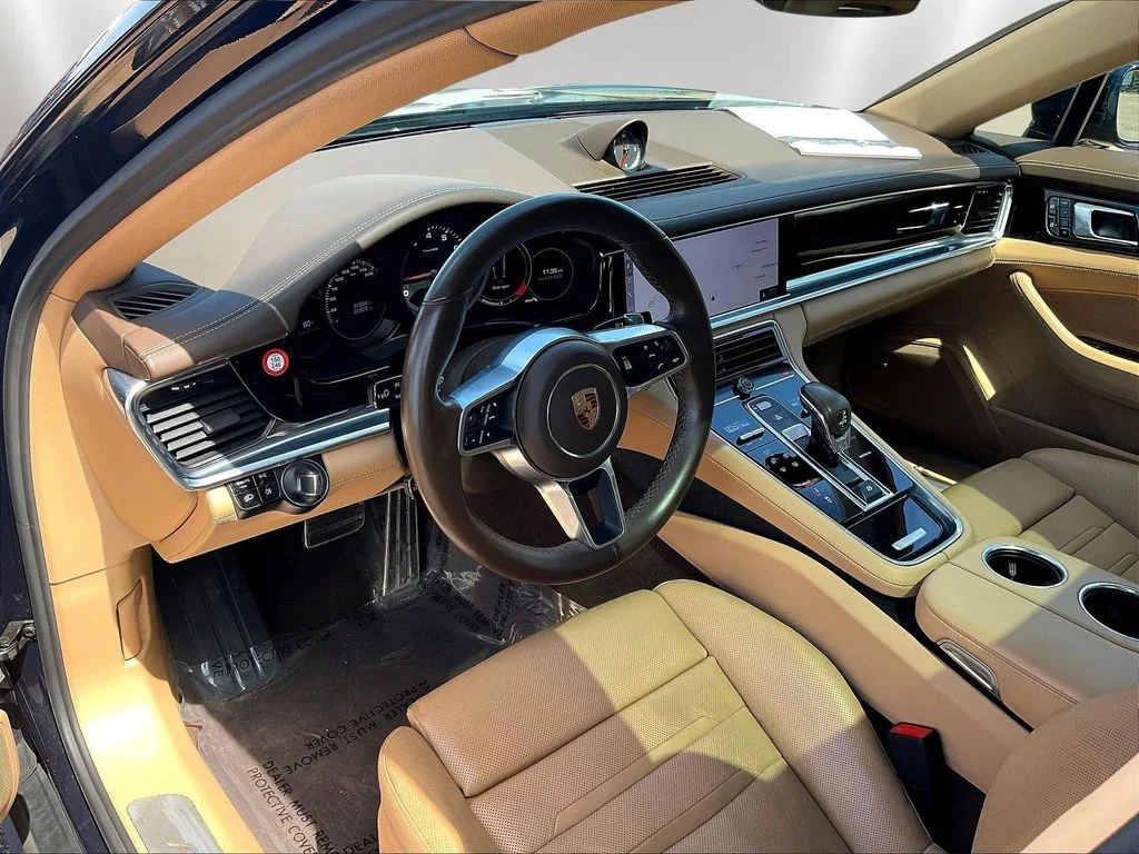 Used 2020  Porsche 4S image 17