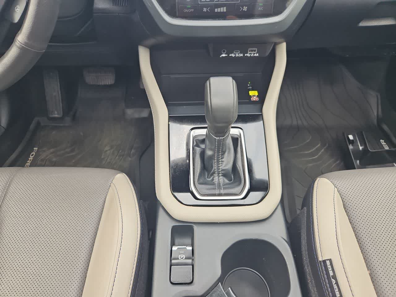 Used 2025 Magnetite Gray Metallic Subaru Limited image 19