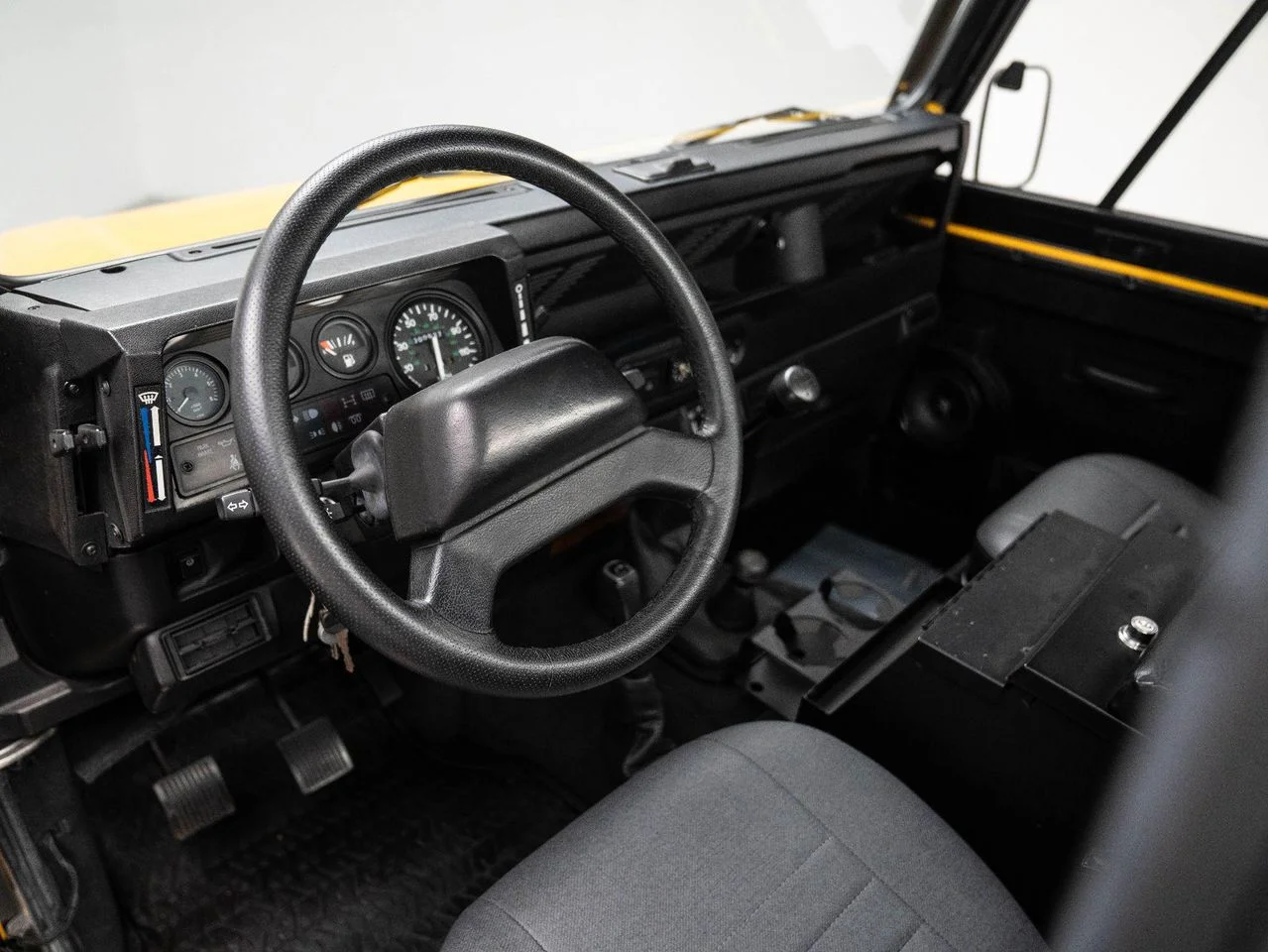 Used 1995 AA YELLOW Land Rover Soft Top image 15