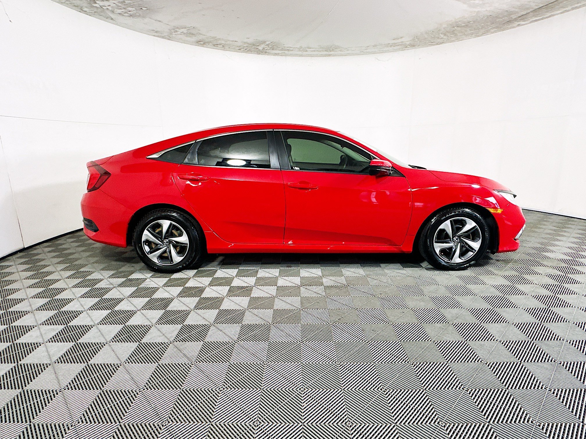 Used 2019 Red Honda LX image 2