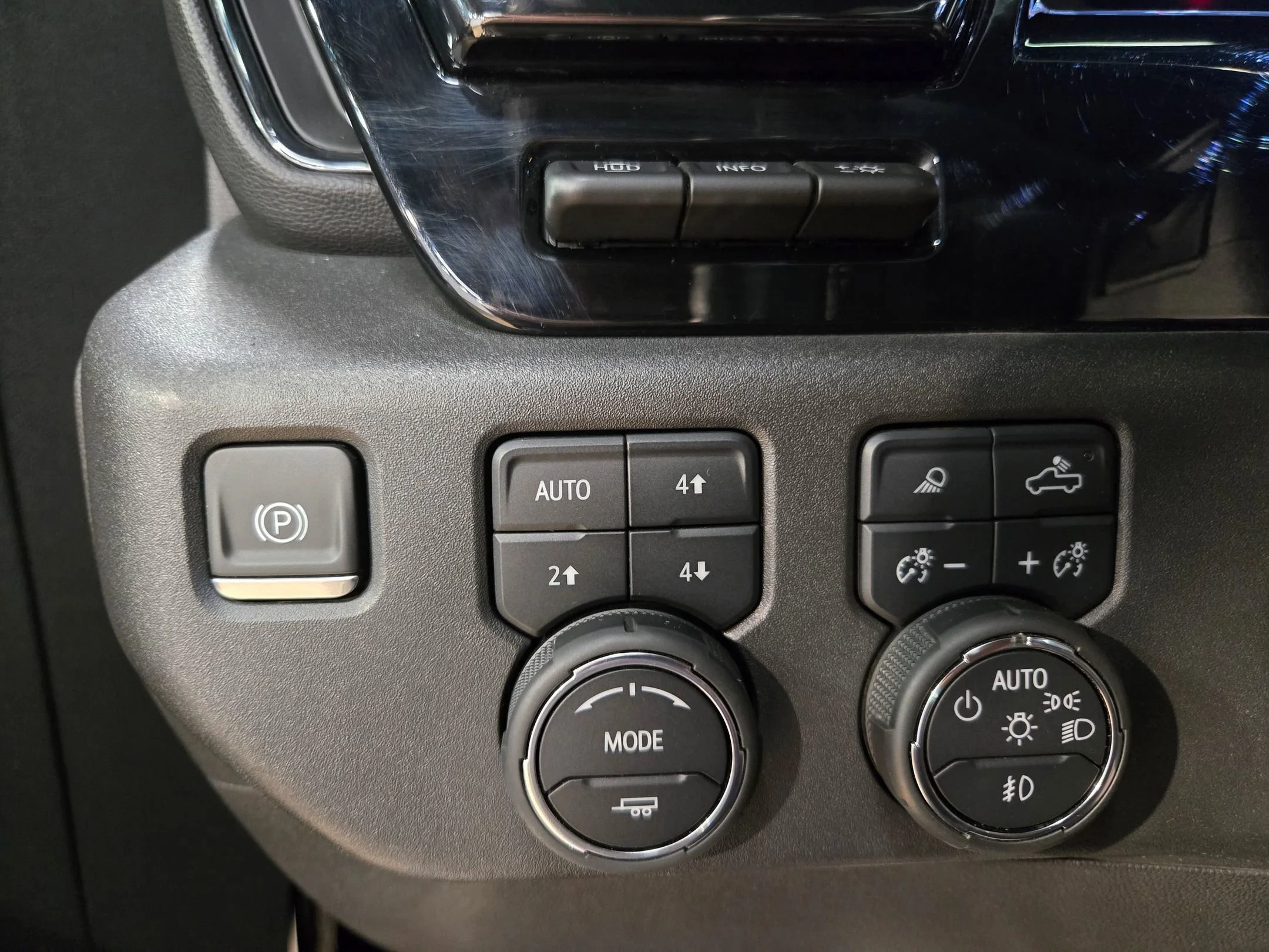 2024 Chevrolet Silverado 1500 ZR2 - Photo 25