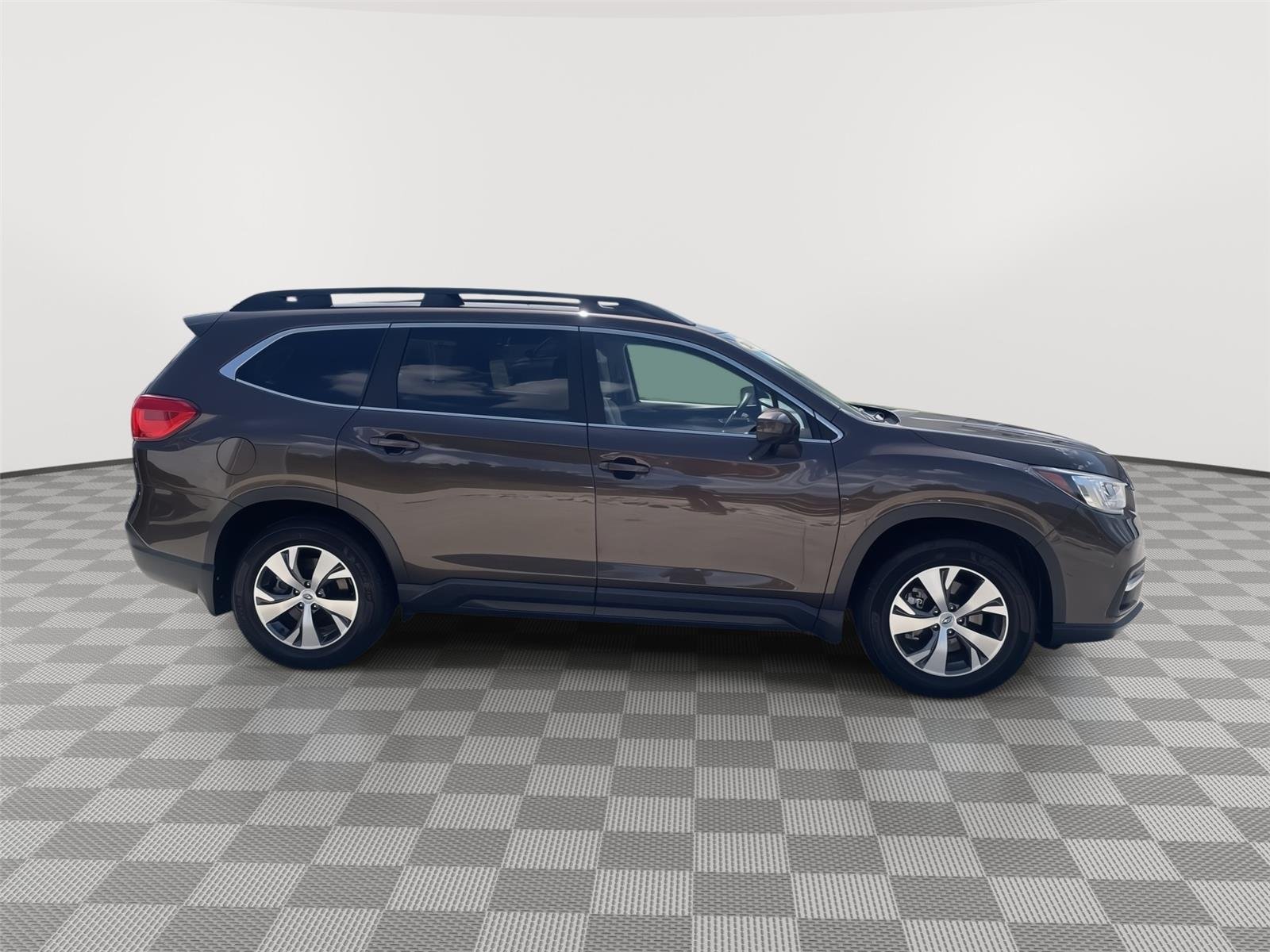 Used 2019 Cinnamon Brown Pearl Subaru Premium image 3