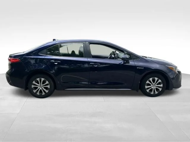 Used 2021 Blue Toyota LE image 10