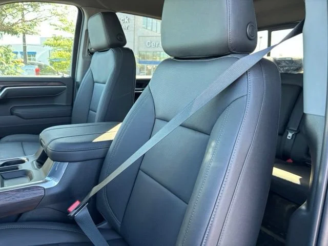 New 2026 Onyx Black GMC SLT image 13