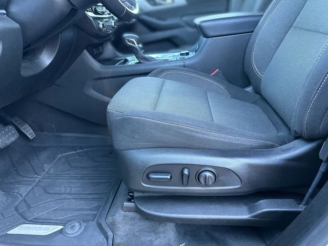 Used 2021 Silver Chevrolet LT image 13