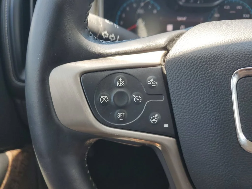 Used 2022 Onyx Black GMC Denali image 20