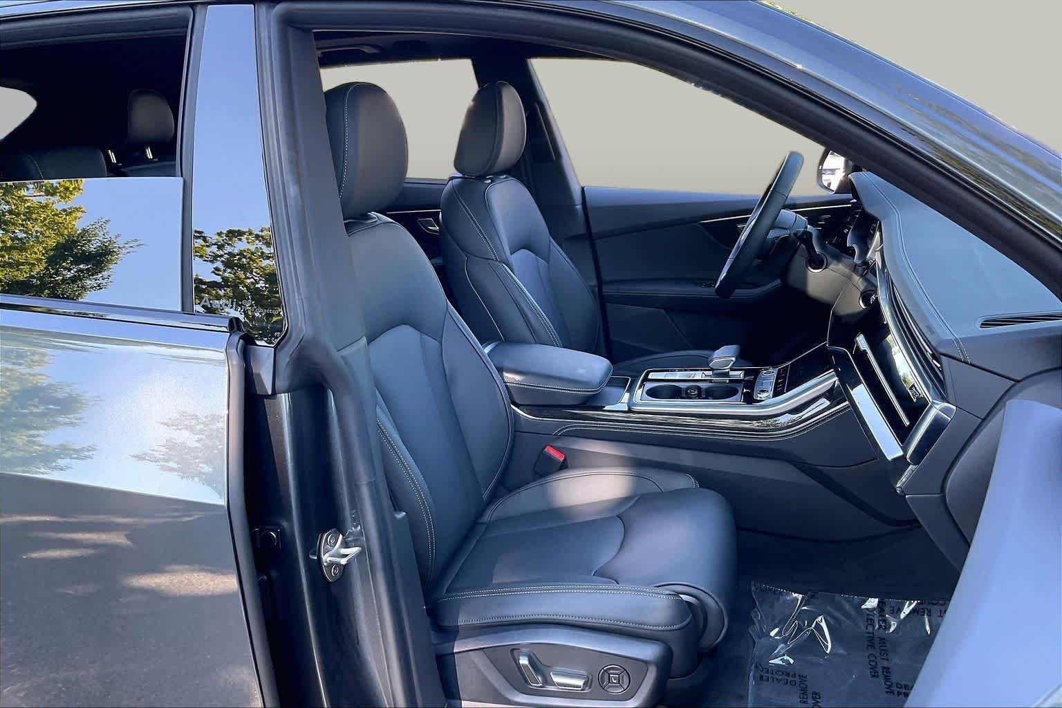 Used 2026 Daytona Gray Pearl Effect Audi Prestige image 8