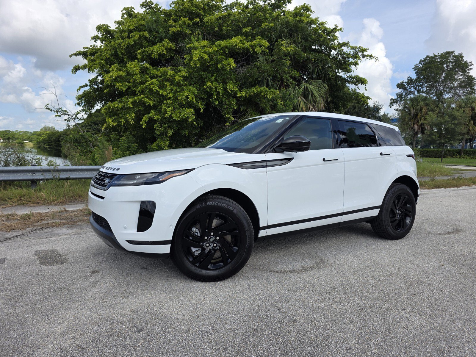 2026 Land Rover Range Rover Evoque