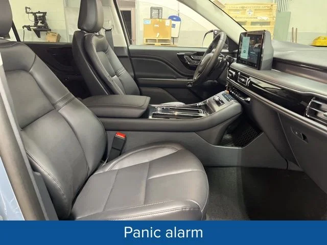 New 2026 Whisper Blue Metallic Clearcoat Lincoln Premiere® image 24