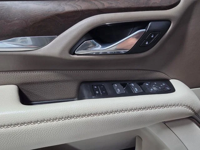Used 2021 White GMC Denali image 34