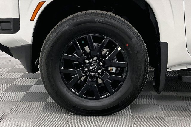 New 2026 Glacier White Nissan SV image 12
