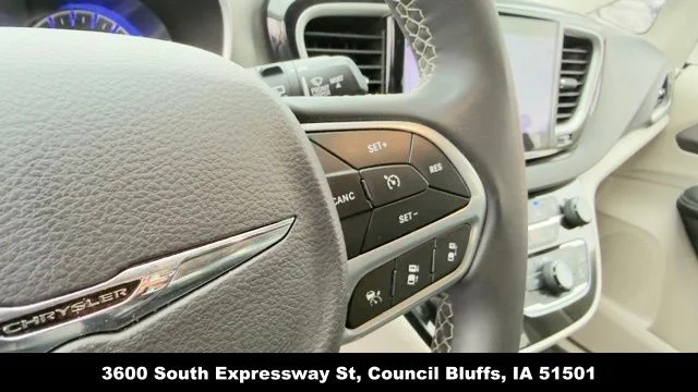 Used 2023 White Chrysler Touring L image 16