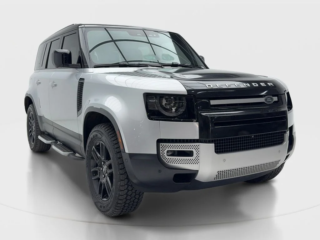 Used 2024 Silver Land Rover S image 2