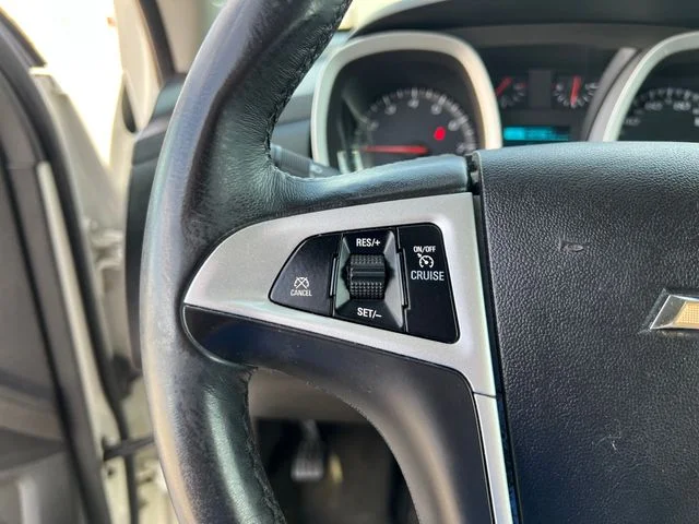 Used 2013 White Chevrolet LT image 18