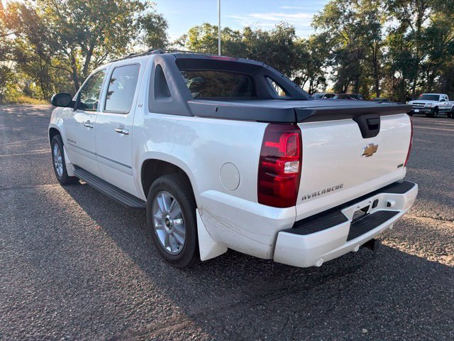 Used 2010 White Chevrolet LTZ image 6
