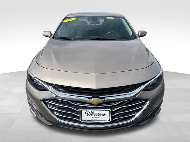 Used 2025 Mineral Gray Metallic Chevrolet 1LT image 8
