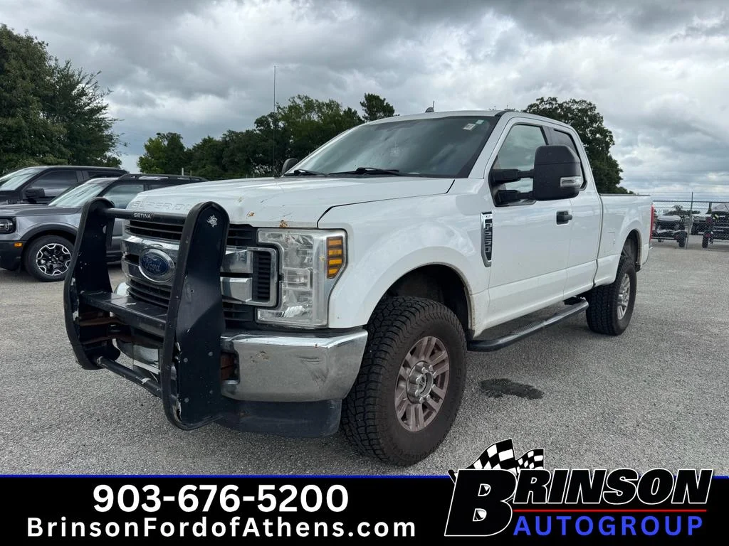 Used 2018 OXFORD WHITE Ford XLT image 1